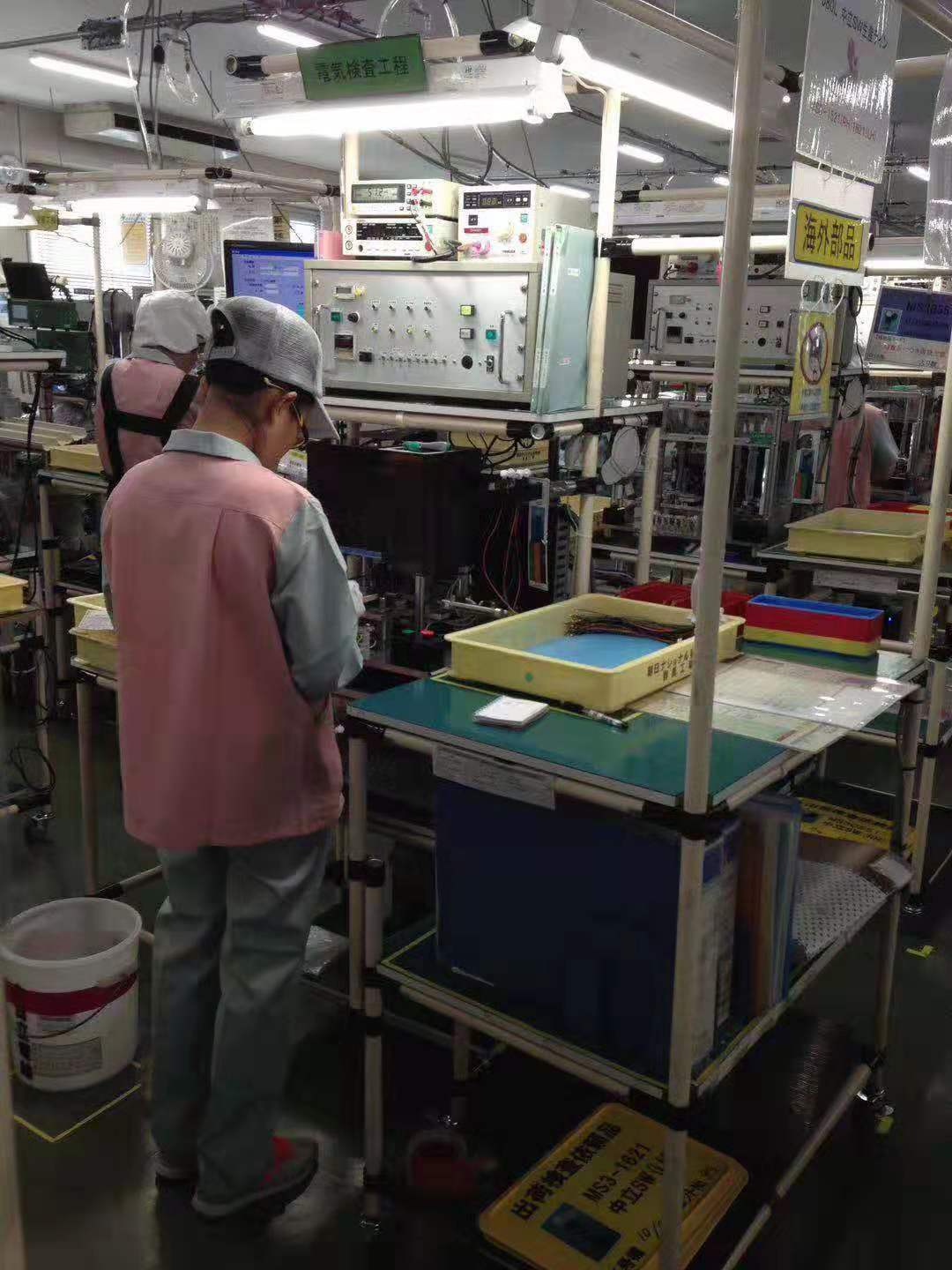 日本三年期汽车部品加工女工