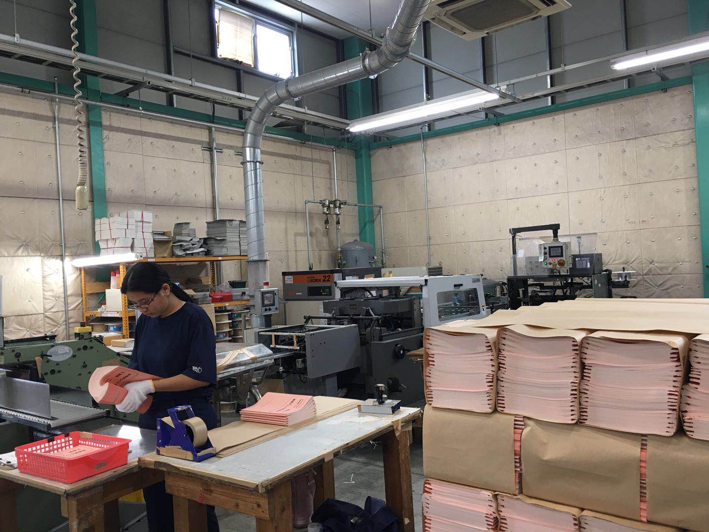 赴日本三年期男工制本加工招聘简章